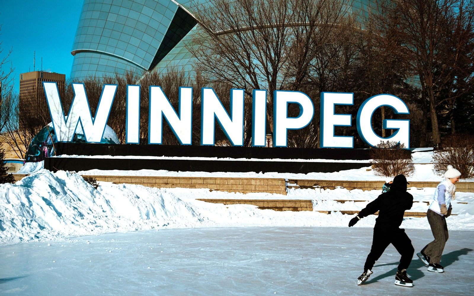 Winnipeg, Manitoba: custom hockey jerseys delivered to local teams Winnipeg, Manitoba: custom hockey jerseys delivered to local teams